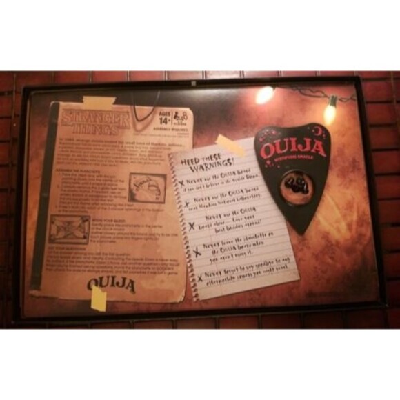 Stranger Things Ouija Board Game by Hasbro Netflix - Picture 4 of 4